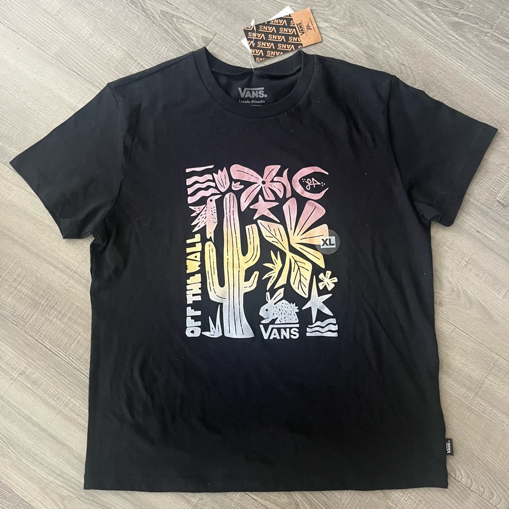 VANS LIZZIE ARMANTO GIRLS/WOMENS T-SHIRT NWT